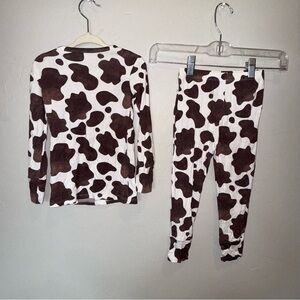 Posh Peanut 4T Cow Print Pajama Set, GUC